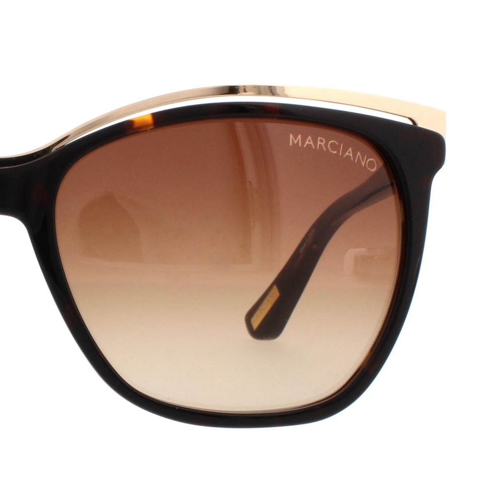 Marciano Brown Sunglasses
Style: GM0745
With hard case
Like NEW - Picture 6 of 8